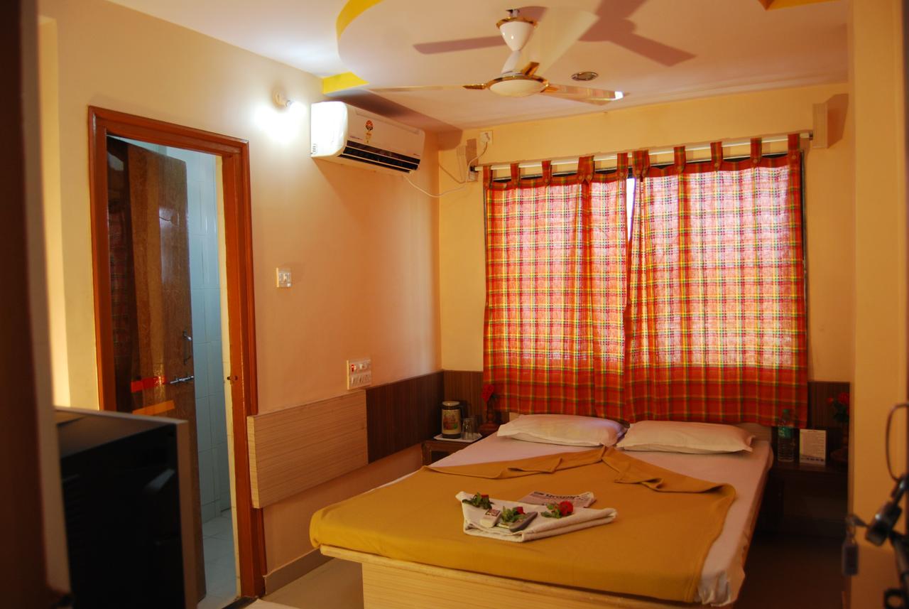 Hotel Utsav Shirdi Exterior photo