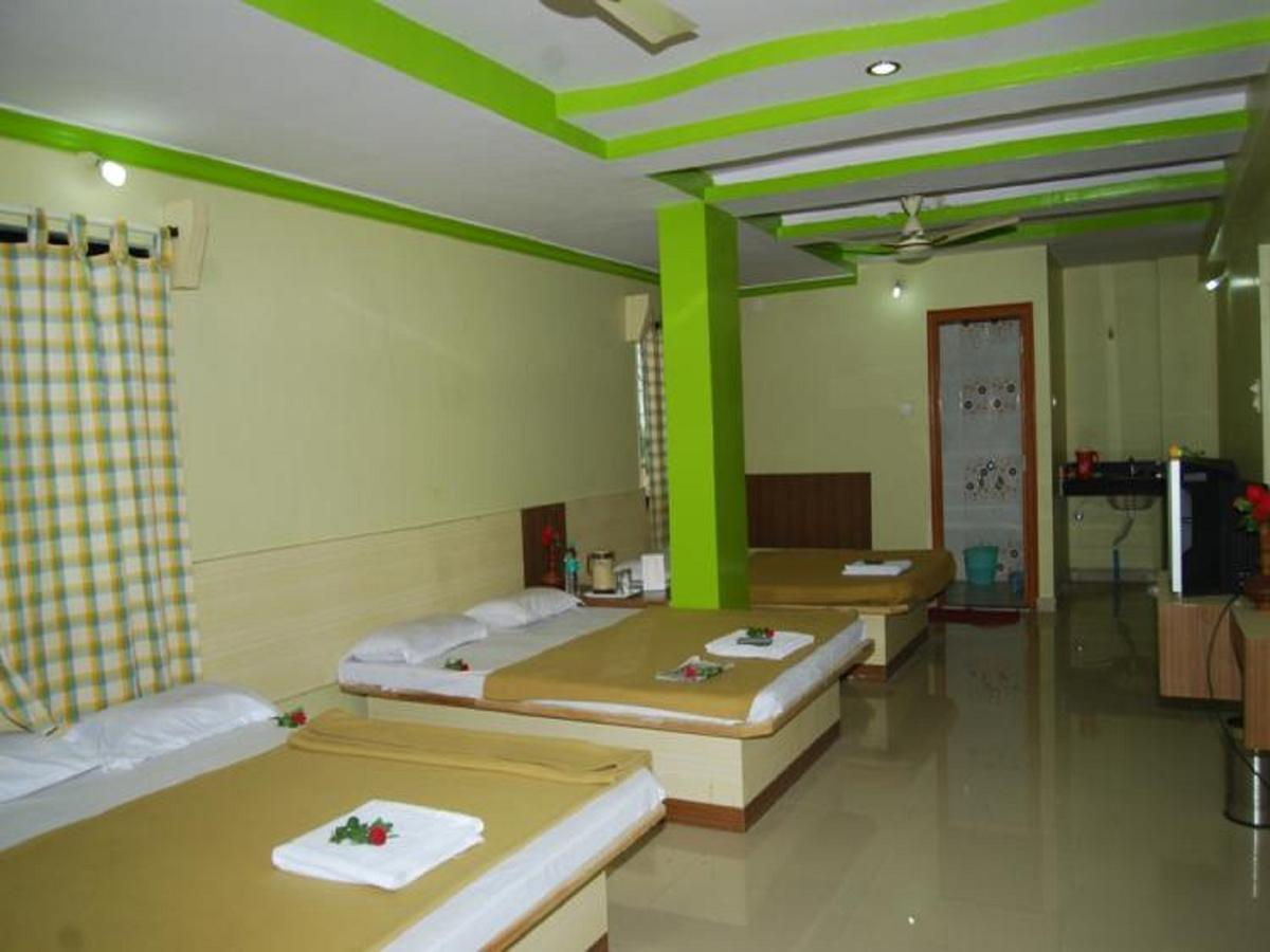 Hotel Utsav Shirdi Exterior photo